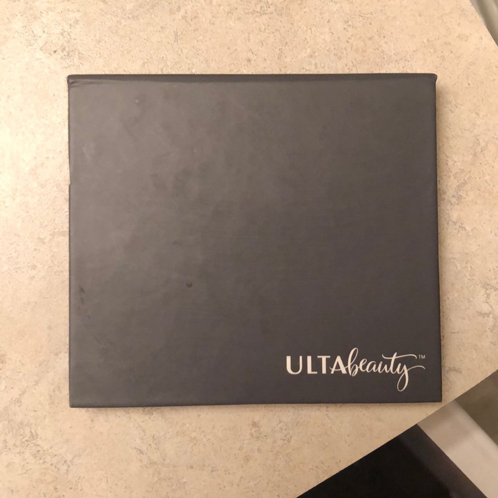 Ulta Beauty Eyeshadow palette